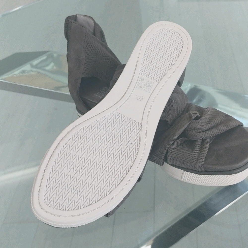 Sandals - Picture 2 of 5